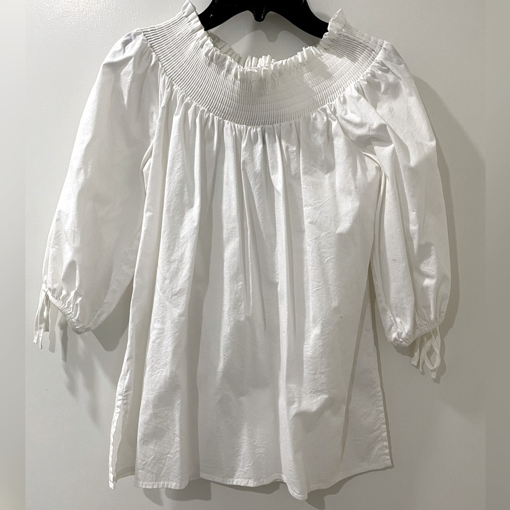 White Blouse, Women’s off the Shoulder